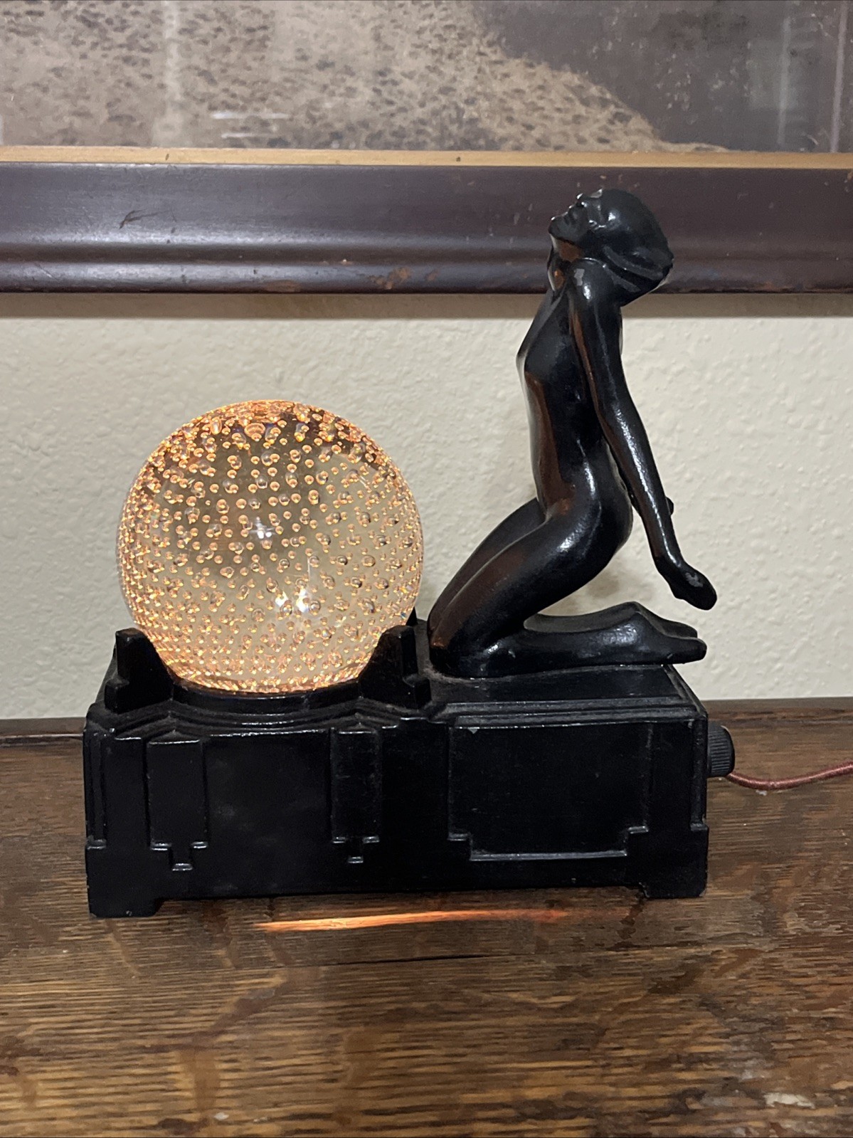 Vintage Frankart Figural Art Deco Lamp