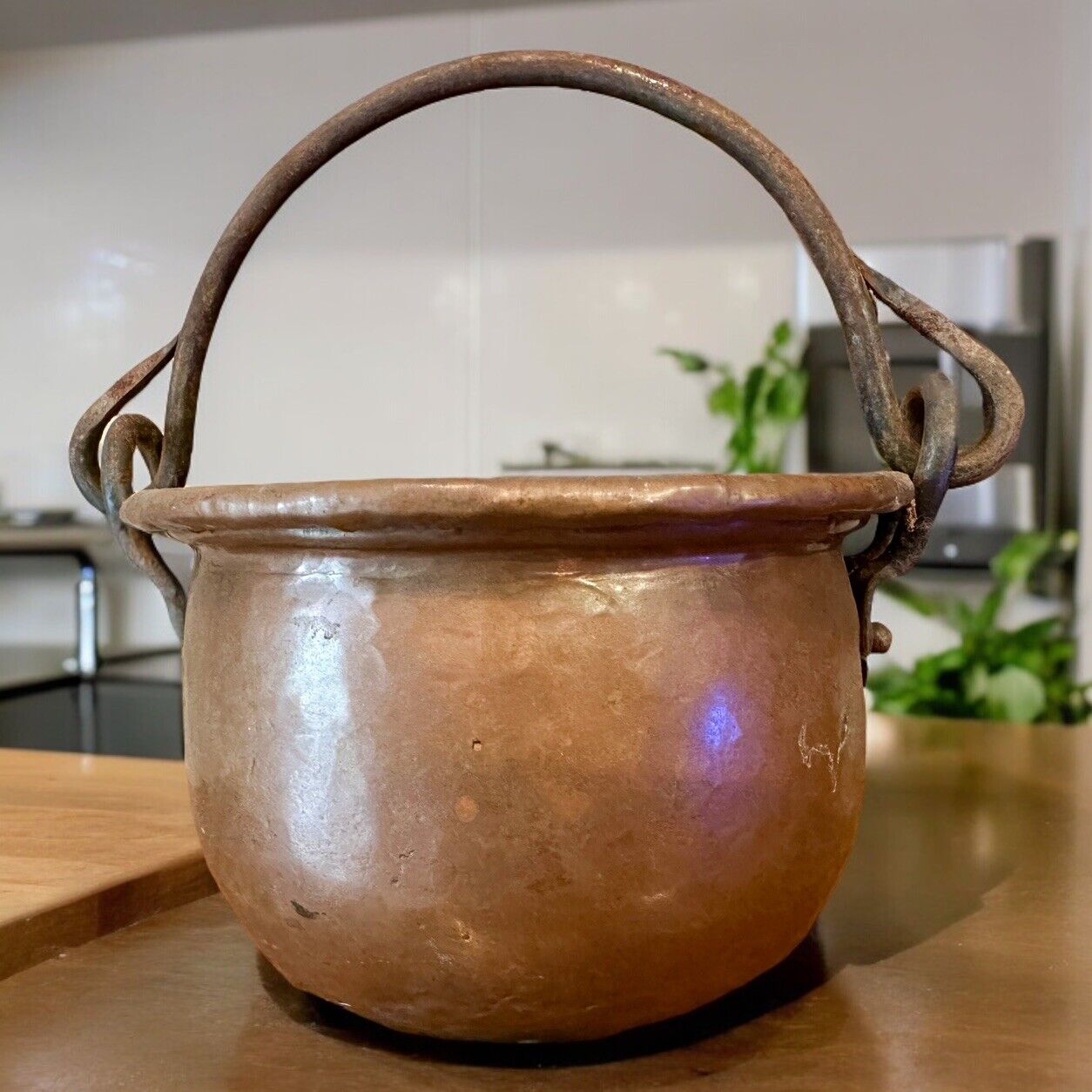 Vintage Antique Copper Dovetail Crimp Seam Hammered Handmade Cauldron Pot