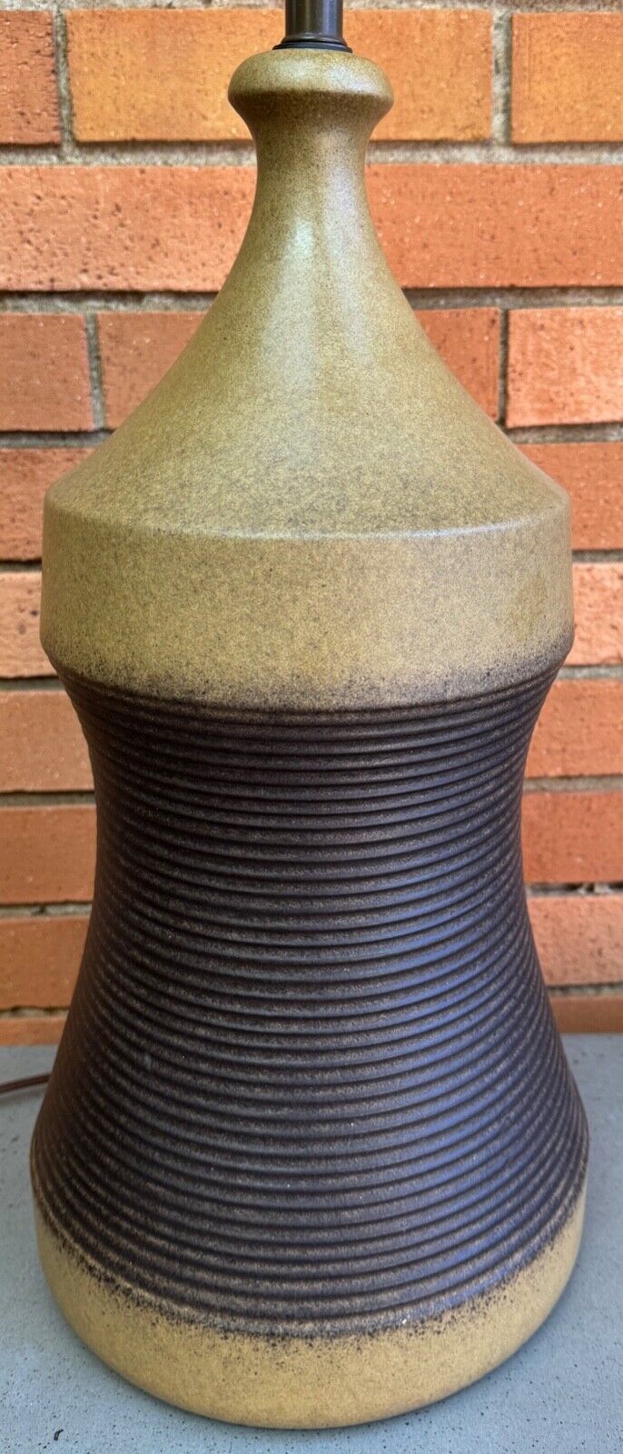 Vintage 1970s Ceramic Pottery Lamp Ribbed Modern Lighting Mid Century Earthtones