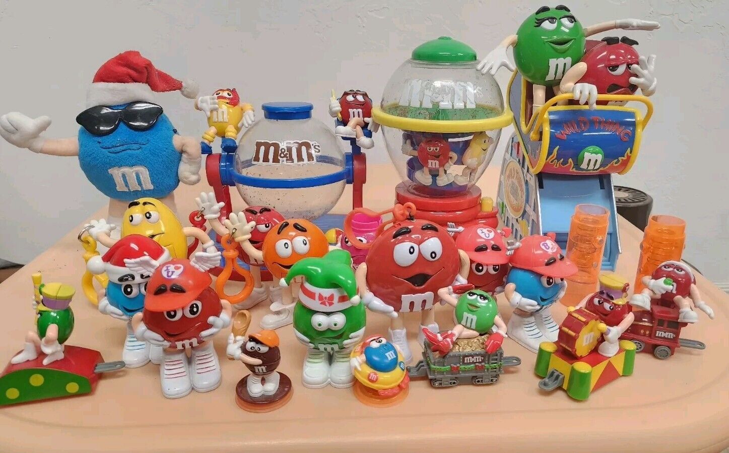 Lot Of 22 Rare Vintage M&M\'s  Collection Figures, Dispenser, Keychain with Clip 