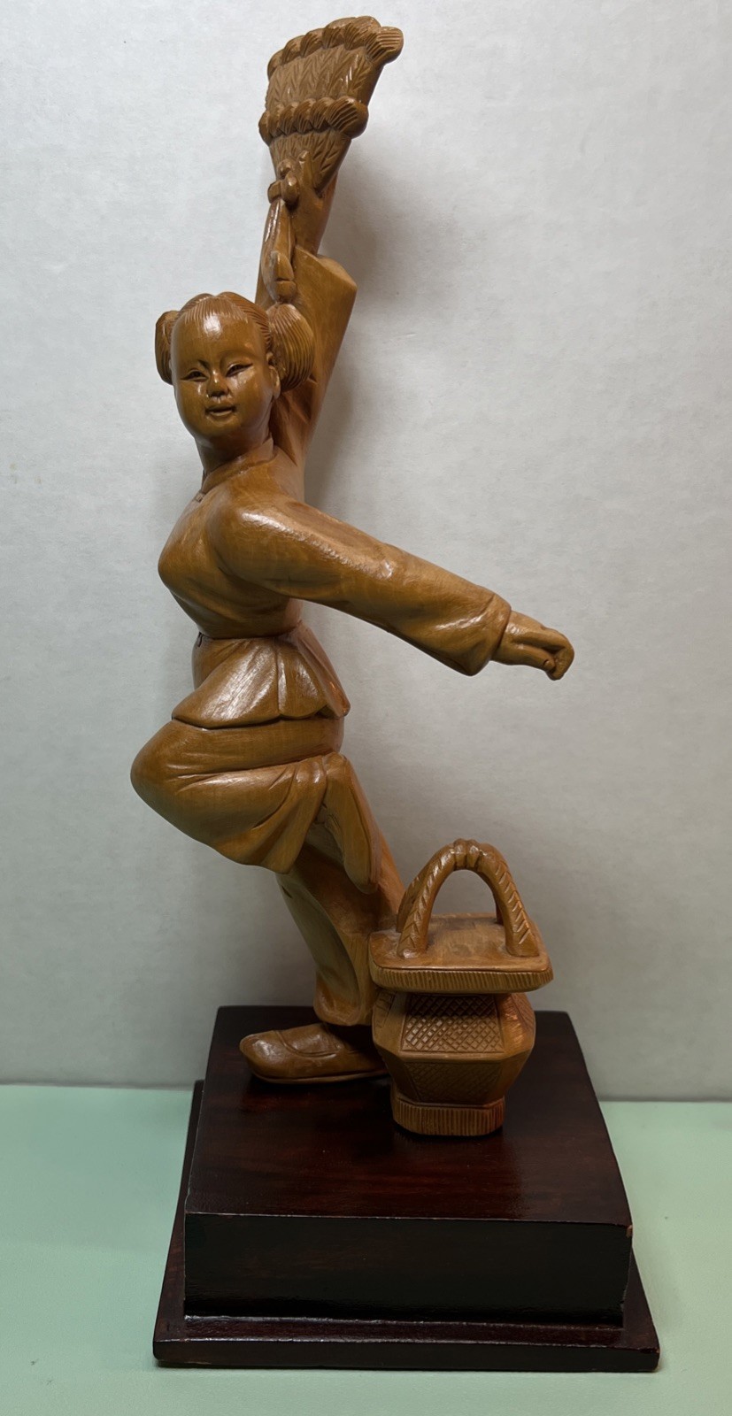 Vtg Chinese Carved Boxwood Female Dancer With Fan &Basket Figure Statue on Base Vtg Chinese Carved Boxwood Female Dancer With Fan &Basket Figure Statue on Base