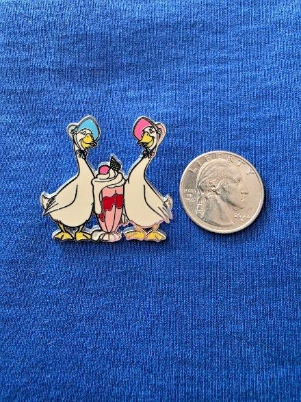 DSSH - Abigail and Amelia Gabble - Pin Trader Delight - PTD DISNEY PIN LE300