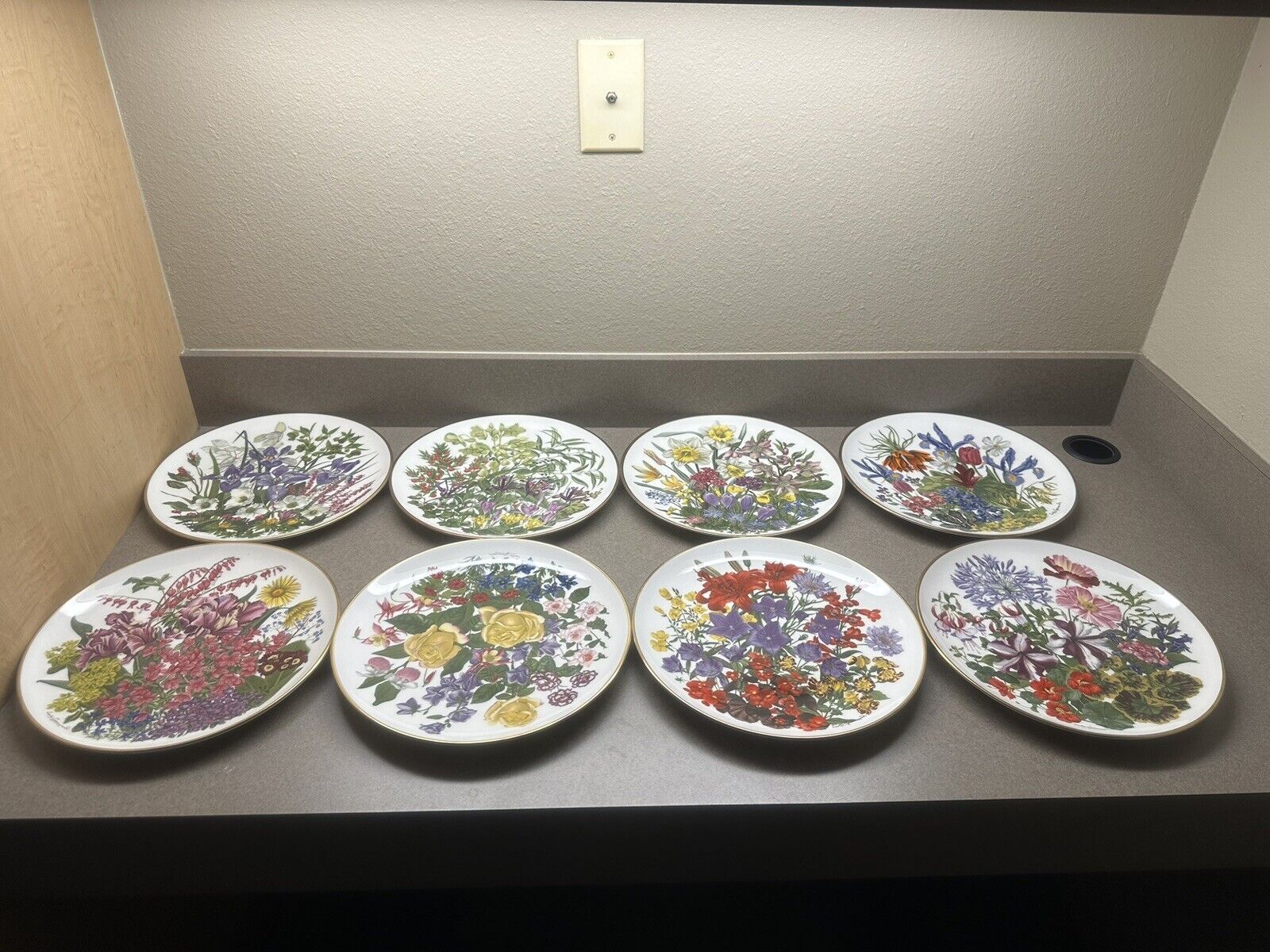 All 12 FRANKLIN MINT 'Flowers of the Year' 10.5”plates With Certificate Of  Auth