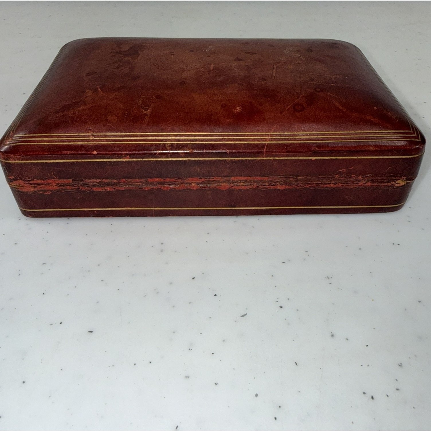 Vintage Brown Red Leather Gentleman's Dresser Box Gold Trim Empty Vintage Brown Red Leather Gentleman's Dresser Box Gold Trim Empty