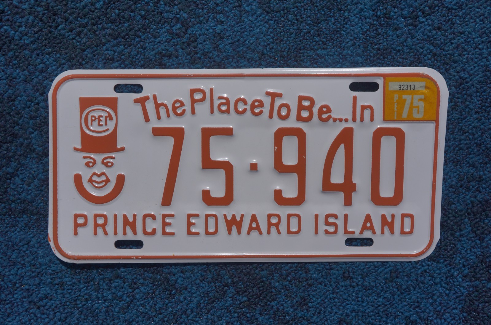 1975 PRINCE EDWARD ISLAND PEI Canada Vintage License Plate Tag - The Place To Be