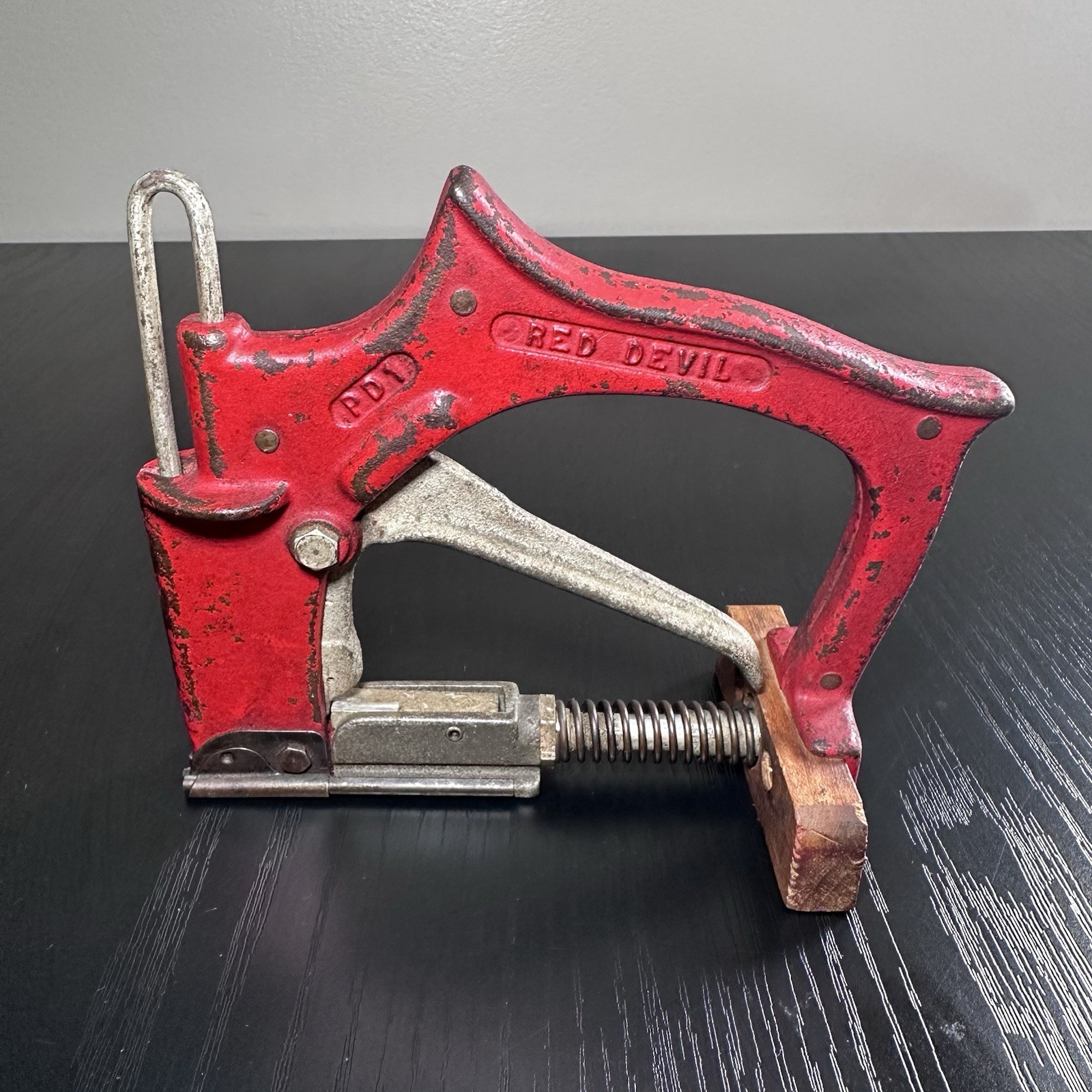 Vintage RED DEVIL No.PD1 Window Glazing Point River Gun Antique Tool Stapler Etc