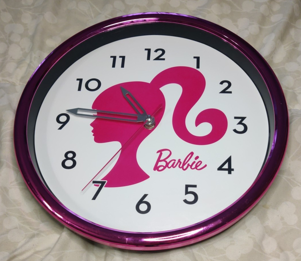 Barbie Silhouette Posh White 12\