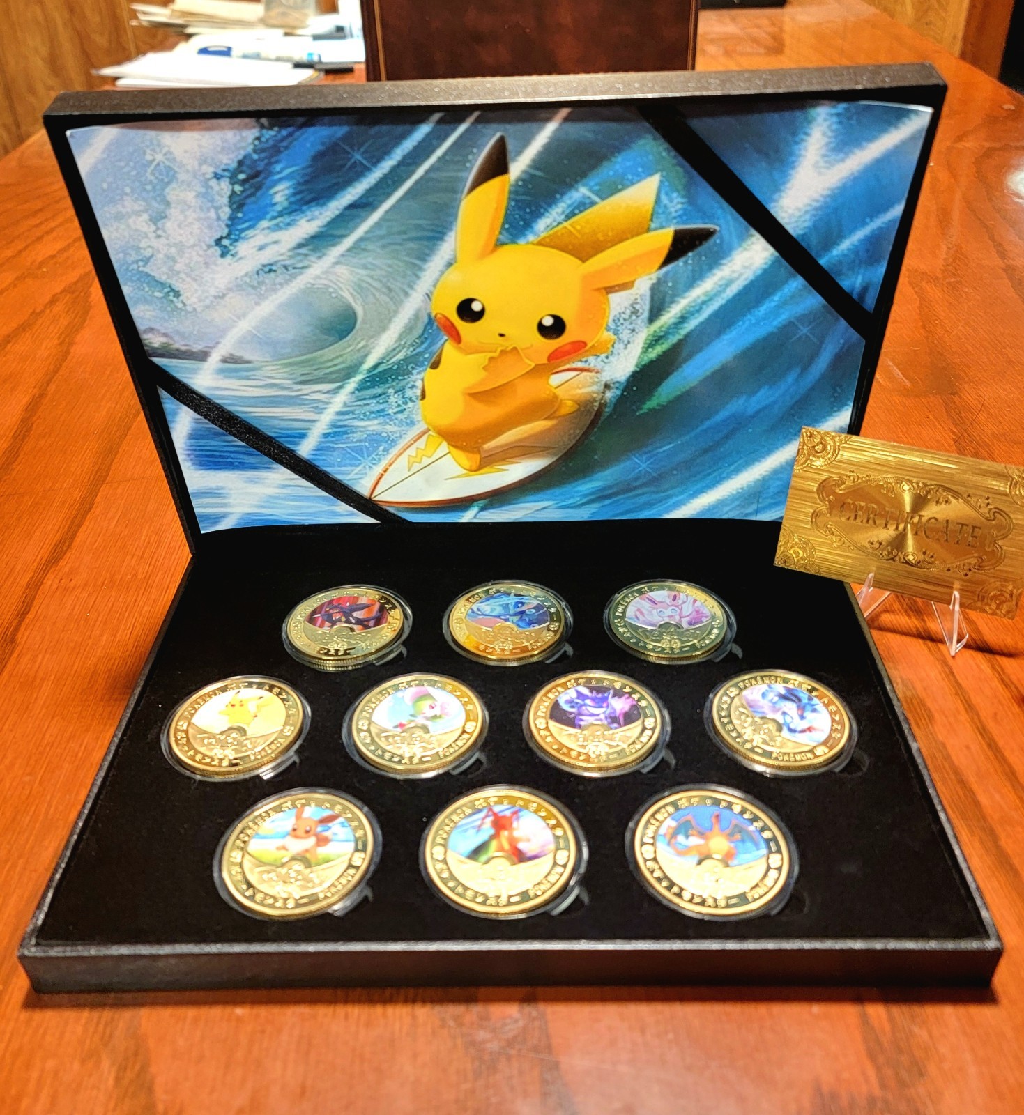 2013 24K Gold Plated 10 Piece Pokémon Collector Set. Highly Collectible 