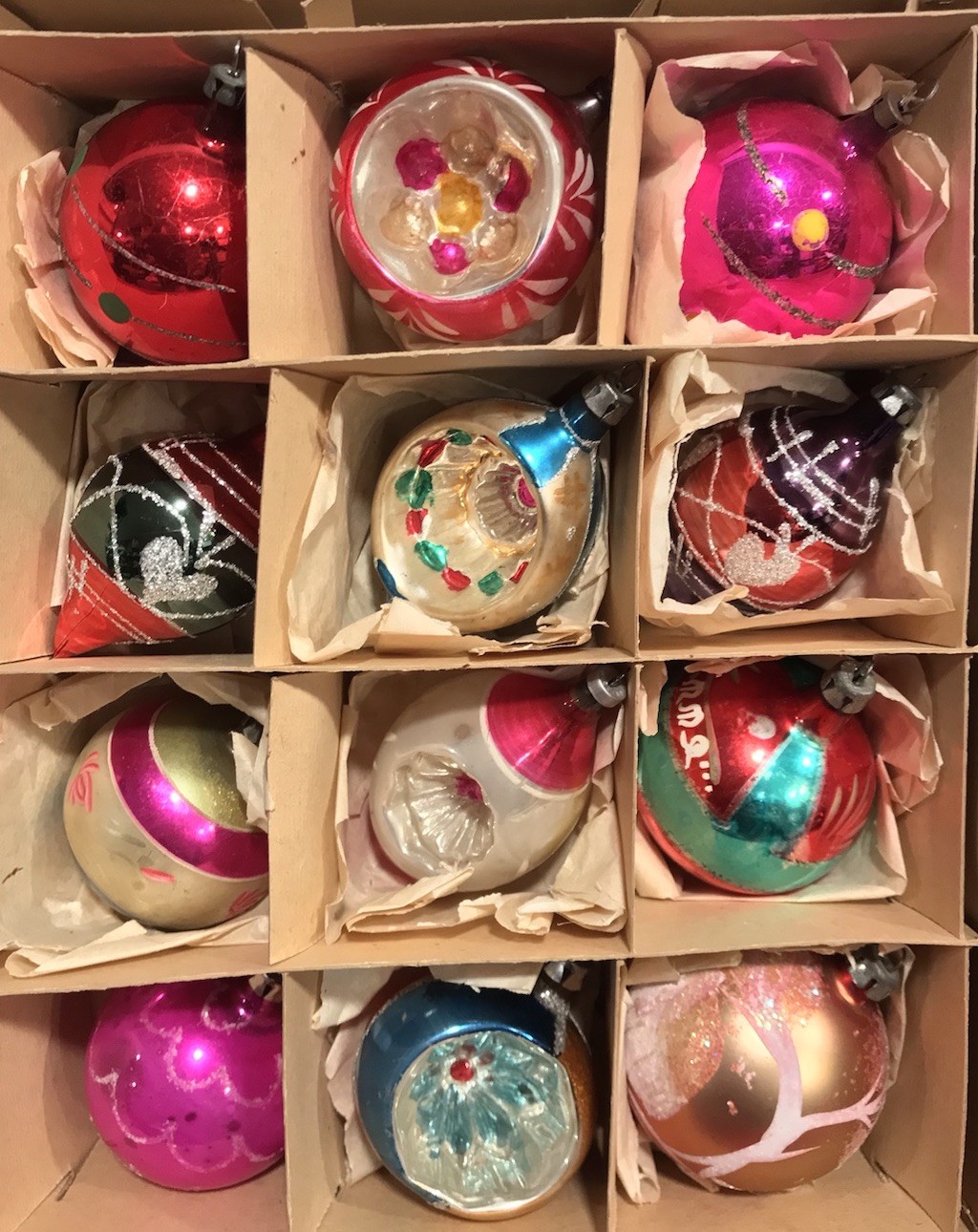 VTG Poland Indent Teardrop Christmas Ornaments 4\