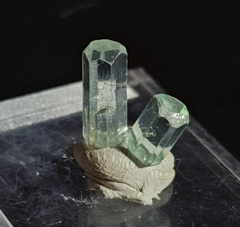 ☆TWO BRILLIANT RAW LUSTROUS GEM EMERALD CRYSTAL TWIN NIGERIA JOS PLATEAU☆