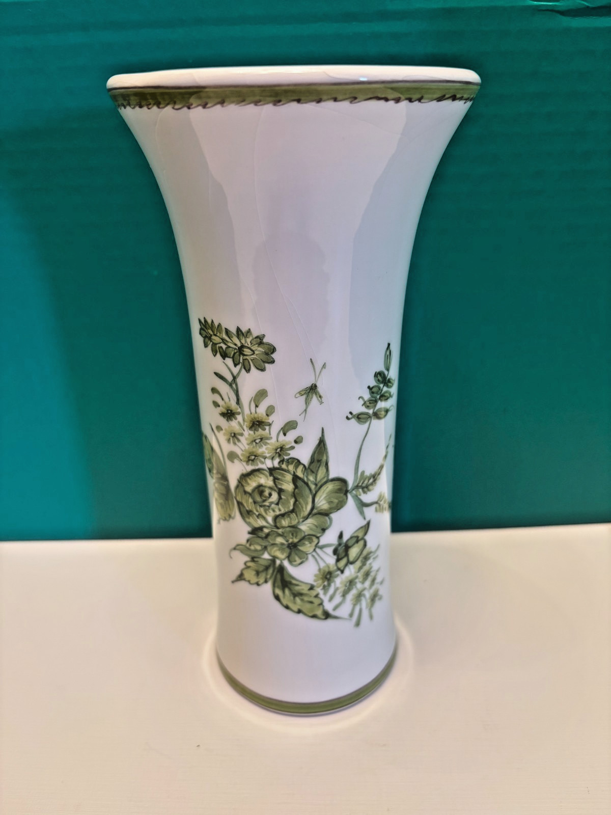 VTG 1980s Italian Pottery Botanical Vase Tiffany & Co by Este Ceramiche. Hand-pa