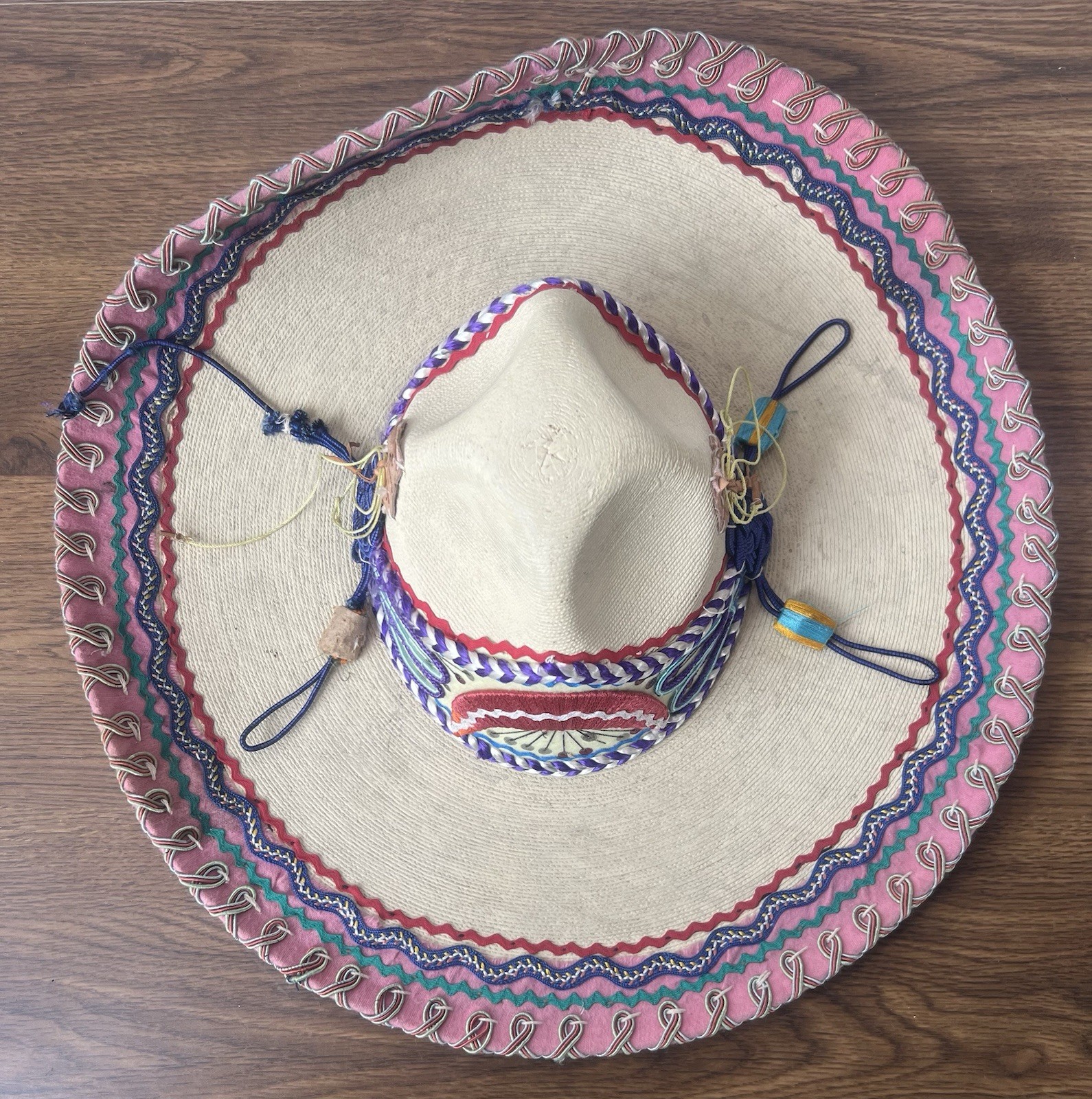 Vintage 1960’s Authentic Sombrero De Palma Casa Chavez Sahuayo, Mich 5X Adolfo Vintage 1960’s Authentic Sombrero De Palma Casa Chavez Sahuayo, Mich 5X Adolfo