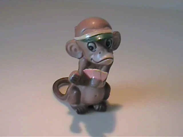 VINTAGE 1960'S  CERAMIC JOSEF ORIGINALS CARD PLAYING DEALER MONKEY   - JAPAN