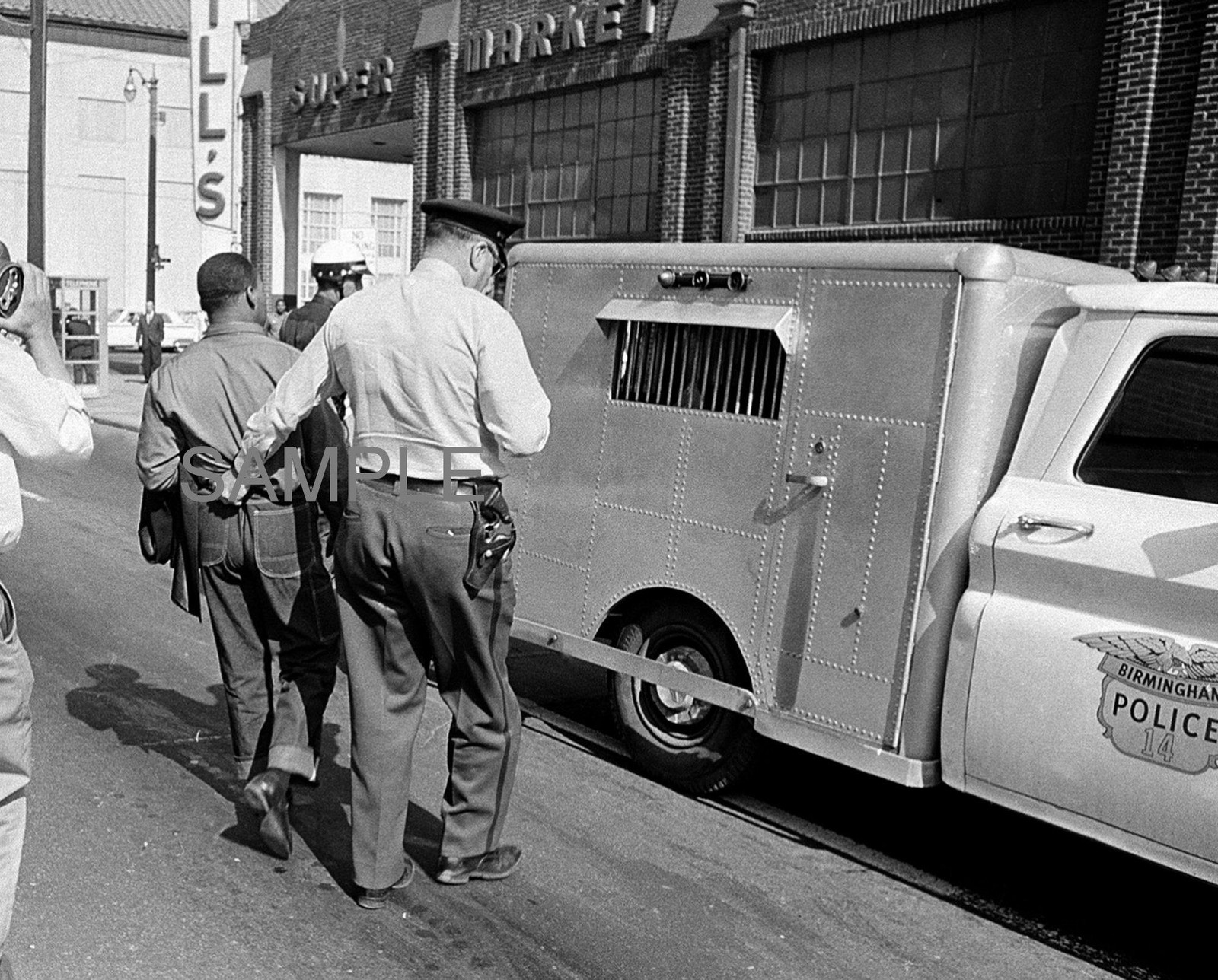 1963 MARTIN LUTHER KING Arrested in Birmingham 8.5X11 Photo
