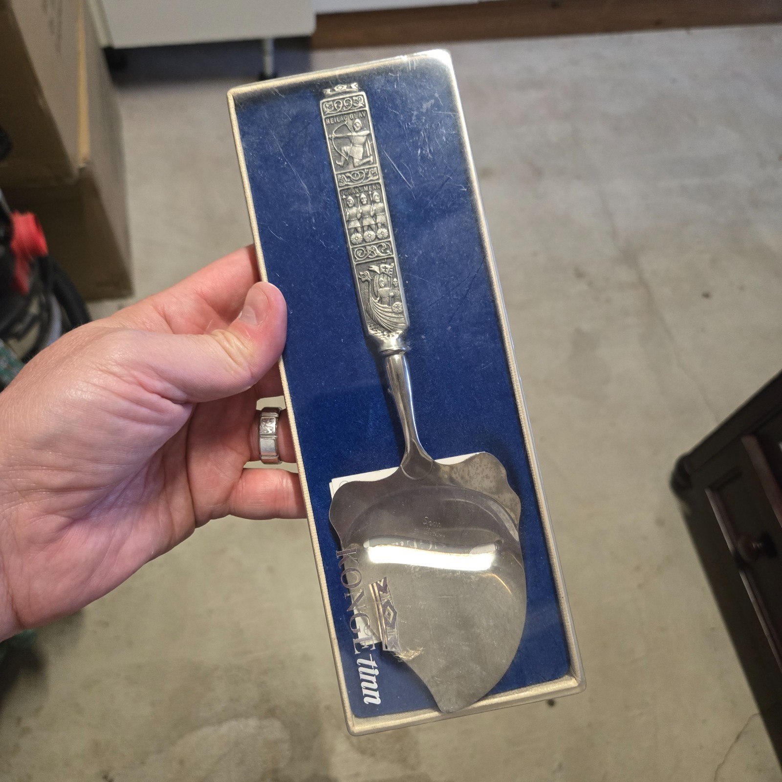 Kongetinn Hardanger Sylvplett Viking Heilag Olav cheese slicer Norway Kongetinn Hardanger Sylvplett Viking Heilag Olav cheese slicer Norway