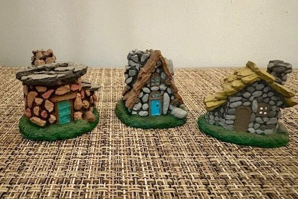 Three Small Handpainted Cottages, 1 1/2 Inches Tall, Trinket Decor, CharmingCute