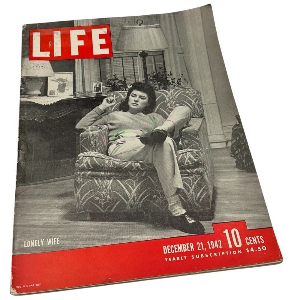 Vintage LIFE Magazine December 21 1942 Lonely Wife WWII Era Whitman\'s Ad