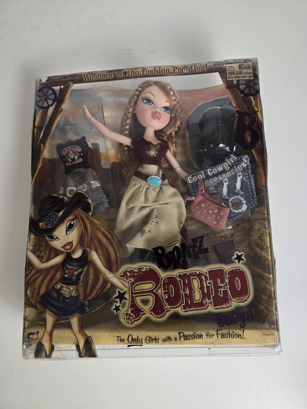 Rare Bratz Rodeo - Soyra 2006 Edition ( Damaged box missing top and rope )