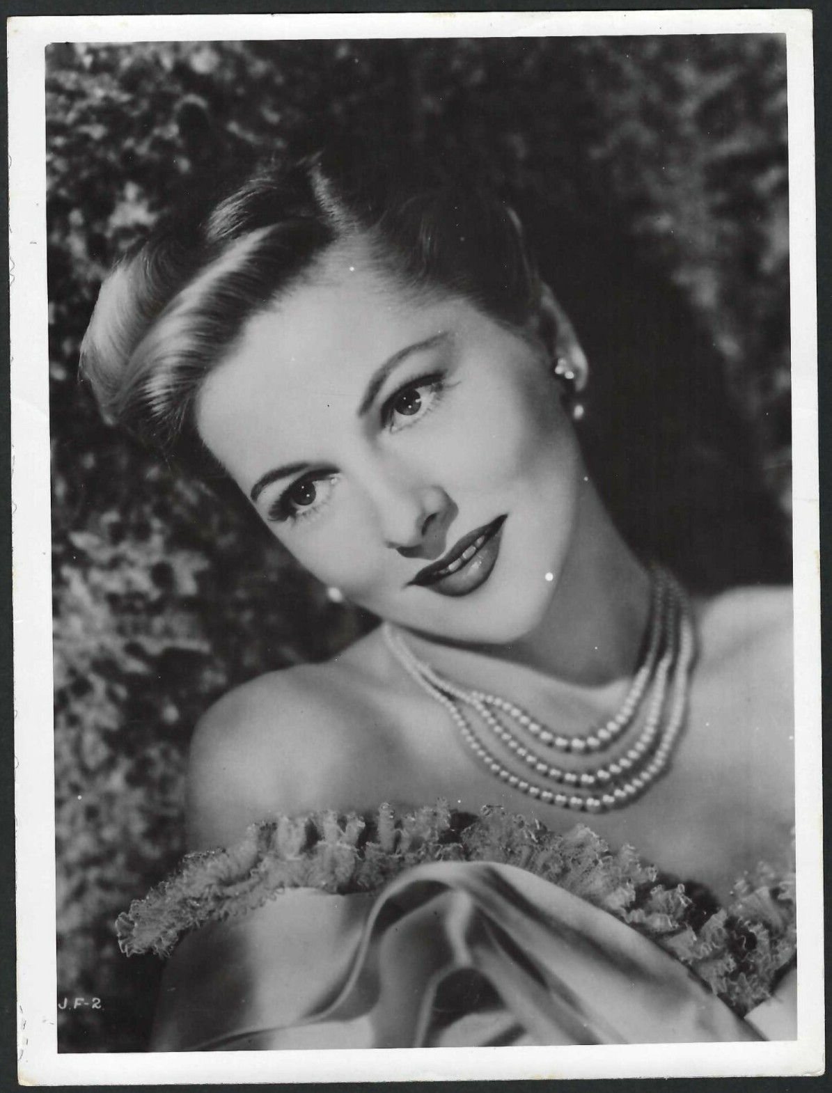 JOAN FONTAINE VINTAGE ORIGINAL PHOTO HOLLYWOOD ACTRESS STUNNING BEAUTY PORTRAIT