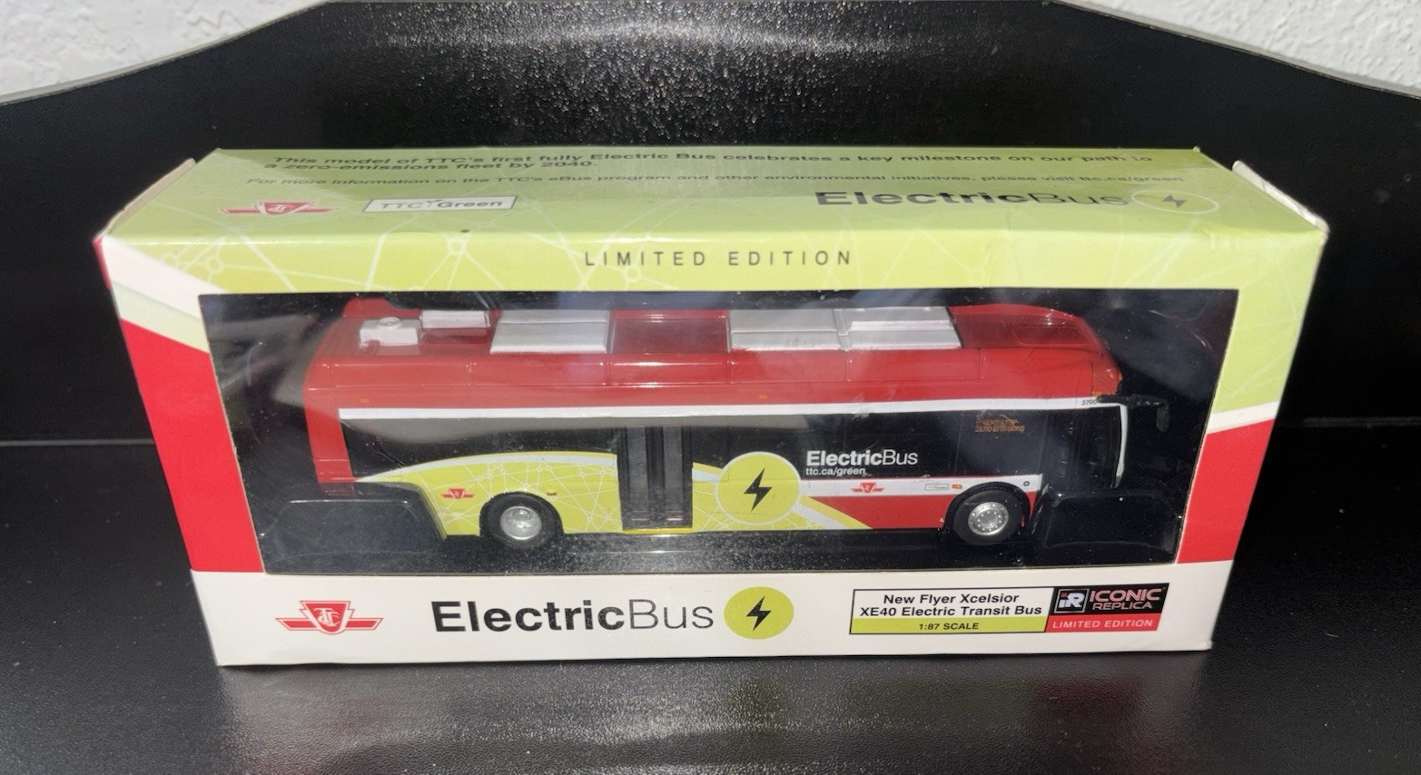 TTC New Flyer Xcelsior XE40 ElectricBus 1:87 Limited Edition Model w/ Box