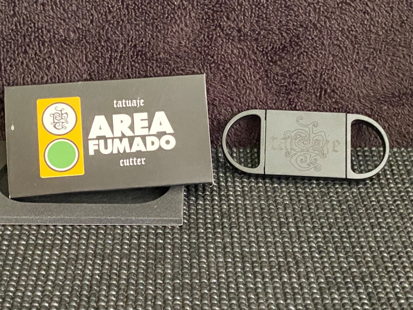 TATUAJE Cigar Cutter - Area Fumado Black