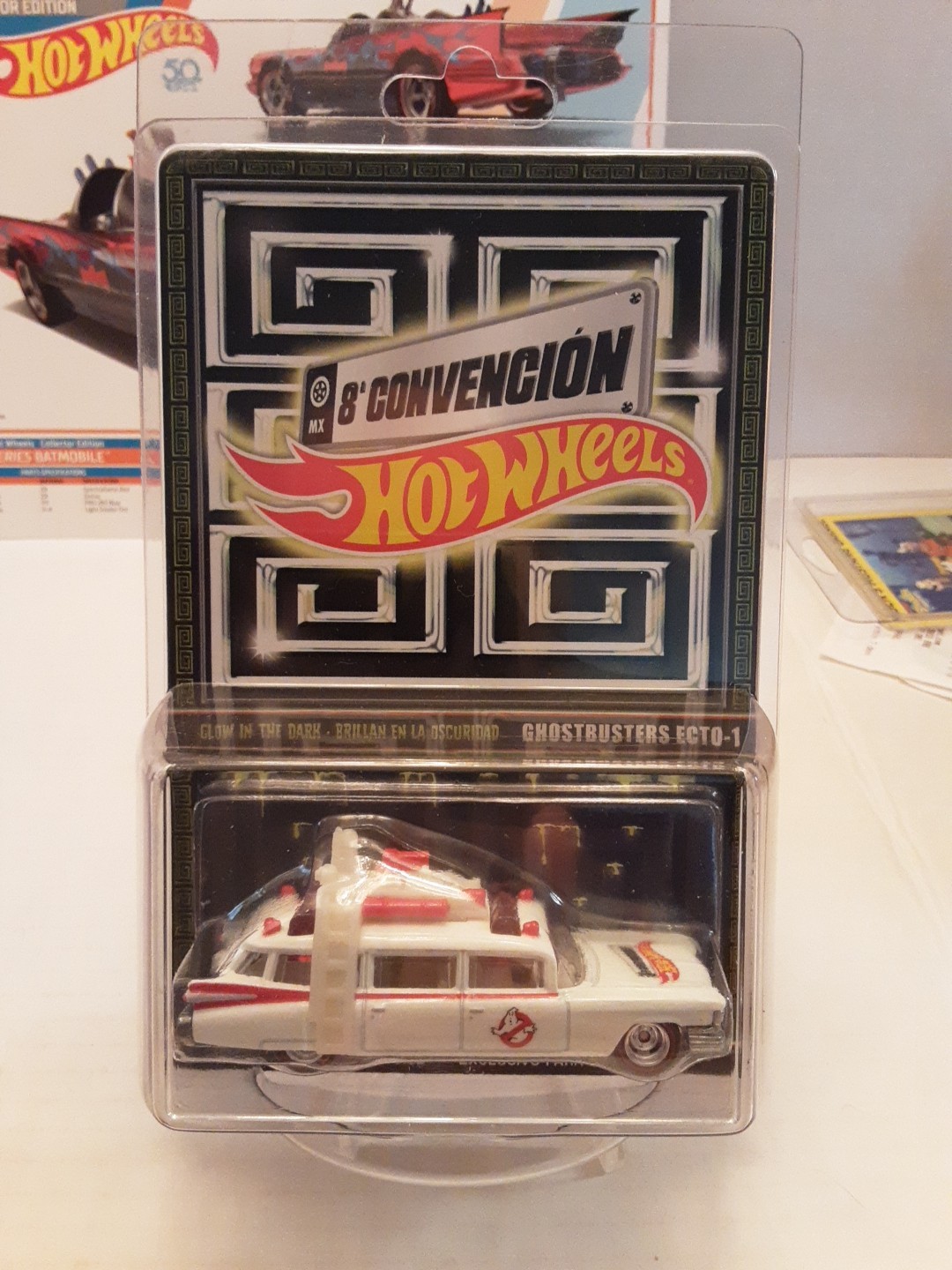 Hot Wheels 2015 Mexico 8th Convention Ghostbusters ECTO-1 Glow In The Dark #2268