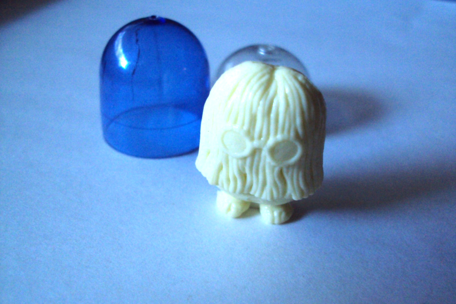 Vtg Gumball Charm Cracker Jack 60's RARE WHITE LULU MOPHEAD Vending prize toy