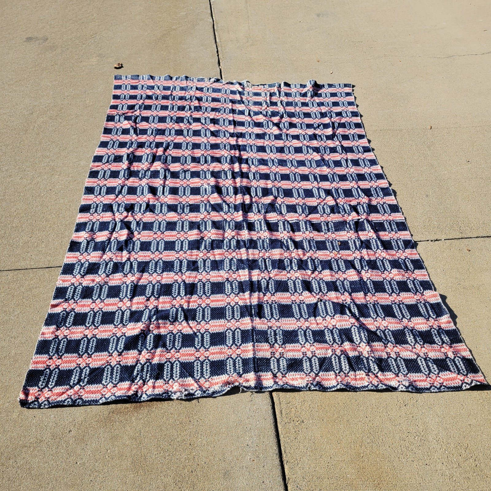 Antique Coverlet Pennsylvania White Blue Red Wool 90\