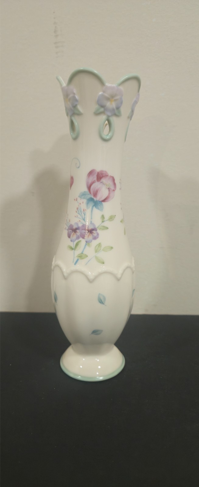 Lenox Spring Bouquet Bud Vase 8\