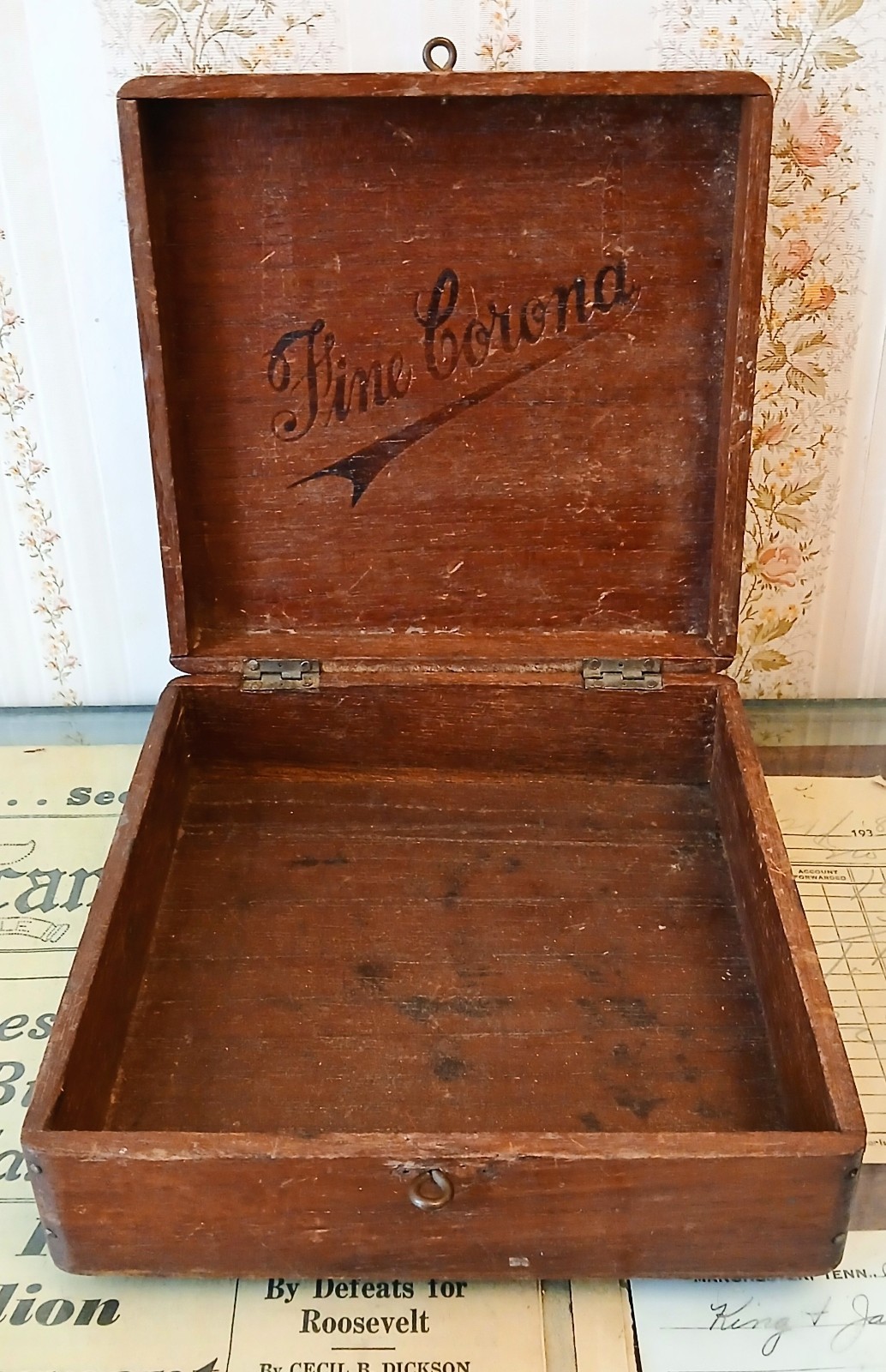 Antique Fine Corona Wooden Cigar Box - 1880-1900 Spanish Cedar 6\