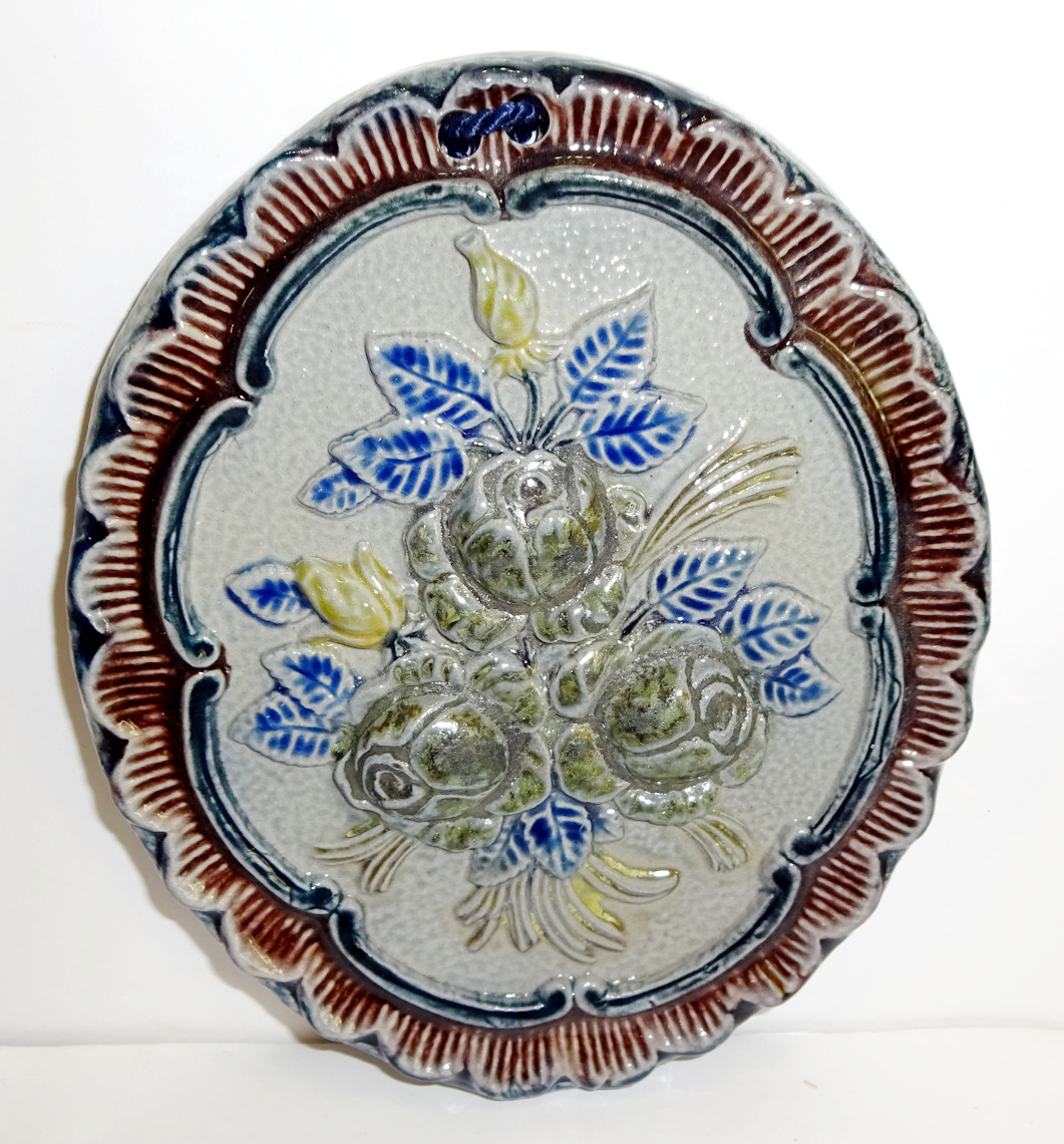 VINTAGE GERMANY TOPFEREI ART POTTERY HAND PAINTED FLORAL OVAL WALL HANGING