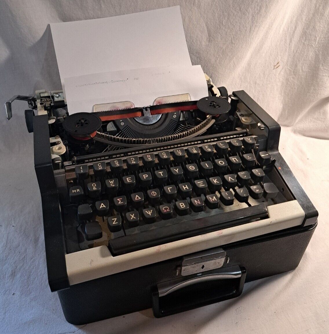 Vintage Olympia Typewriter Greek Keyboard De Luxe Werke AG Wilhelmshaven 