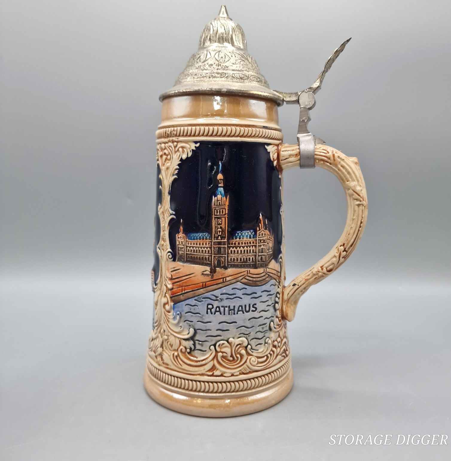Vintage Marzi & Remy #3107 German Beer Stein Mug Hamburg Rathaus Hummel