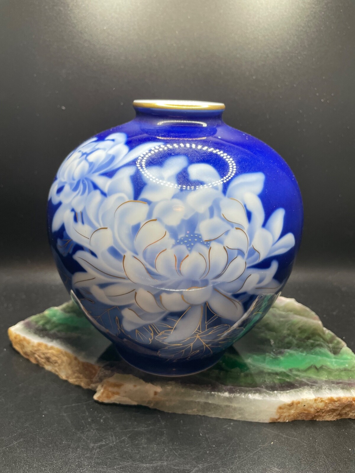 Arita Ware Arita Yaki Fukagawa Chrysanthemum Vase Blue Navy HandPainted Gold Rim