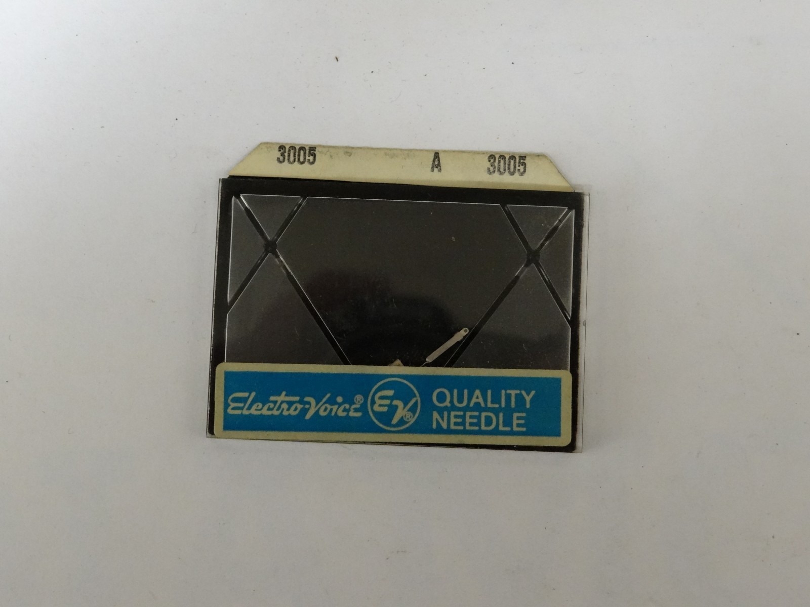 New ElectroVoice Sapphire Needle 3005 A (O LE)