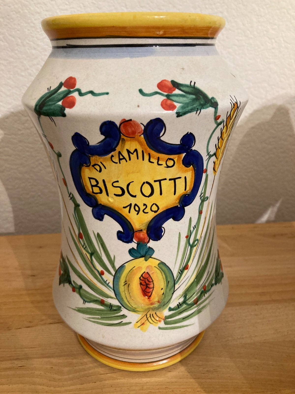 Di Camillo Biscotti Jar 1920  Deruta Italy 10\