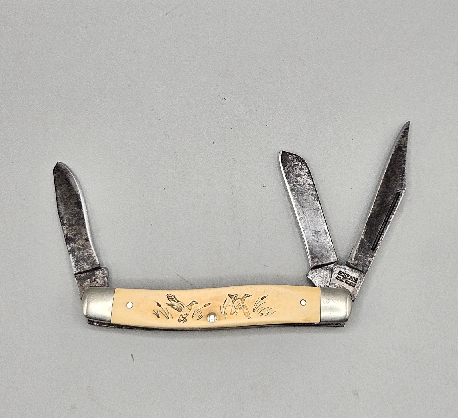 Vintage Schrade SC505 Scrimshaw 3 blade Stockman Duck Departure pocketknife USA