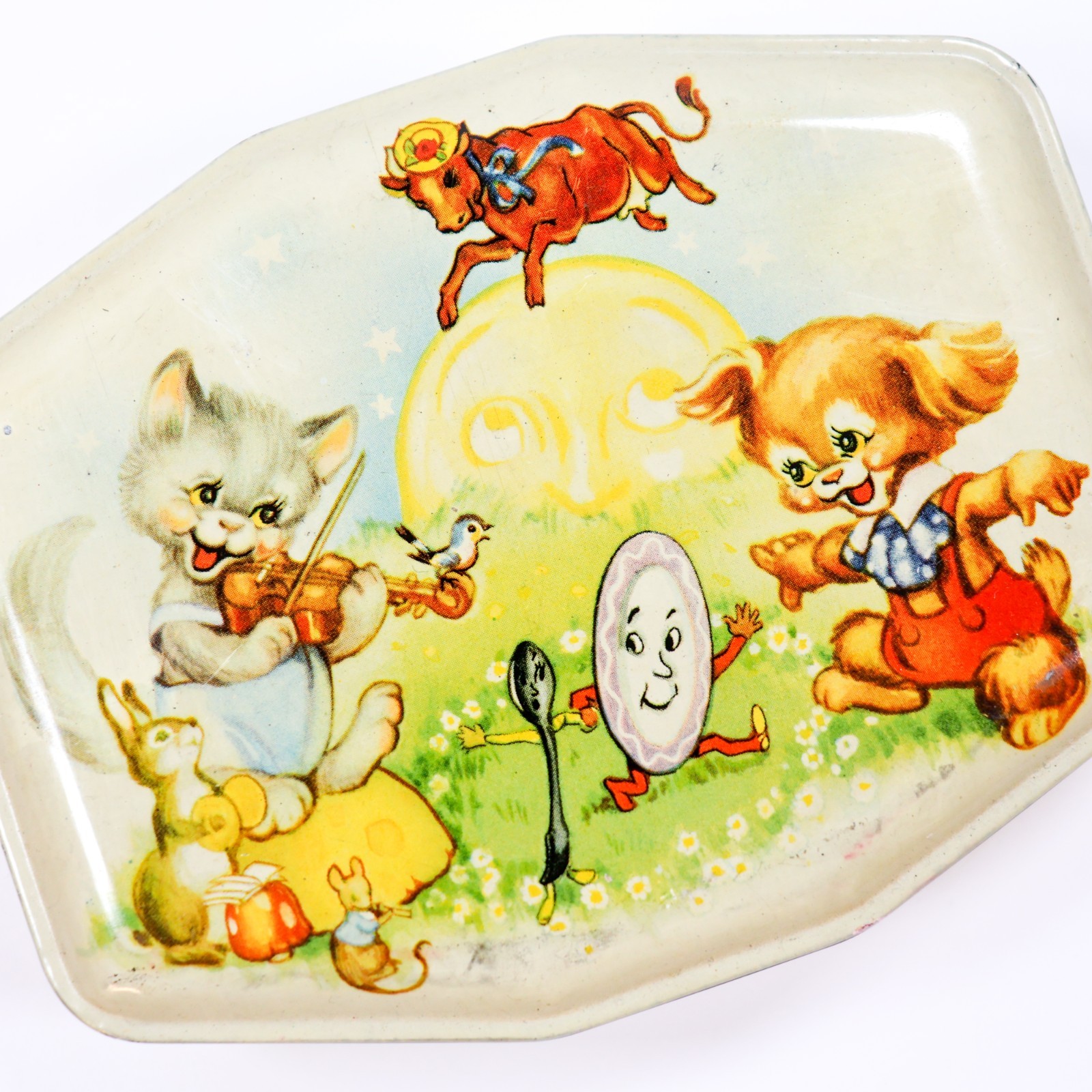 Vtg George Horner Hey Diddle Diddle  and Puss in Boots 1940s Toffee Tin England