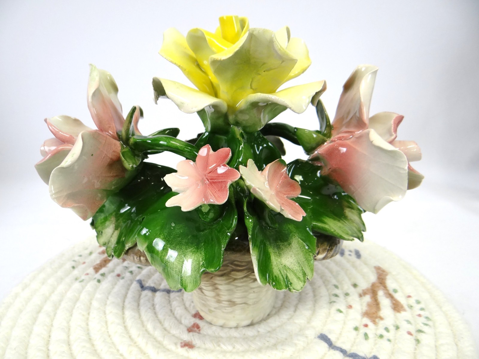 Vintage Nuova Capodimonte Porcelain Floral Bouquet Italian Centerpiece 1950’s Vintage Nuova Capodimonte Porcelain Floral Bouquet Italian Centerpiece 1950’s