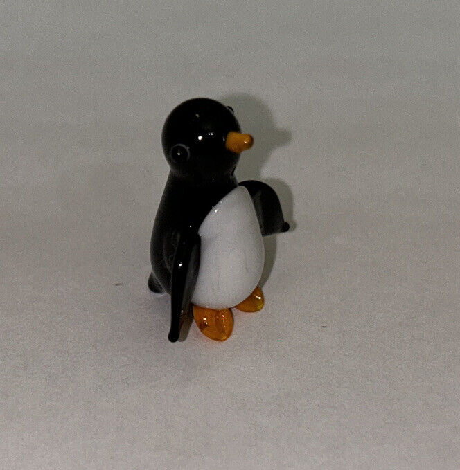 Miniature Tiny Lampwork Flame Hand Blown Glass Penguin Bird Figurine New