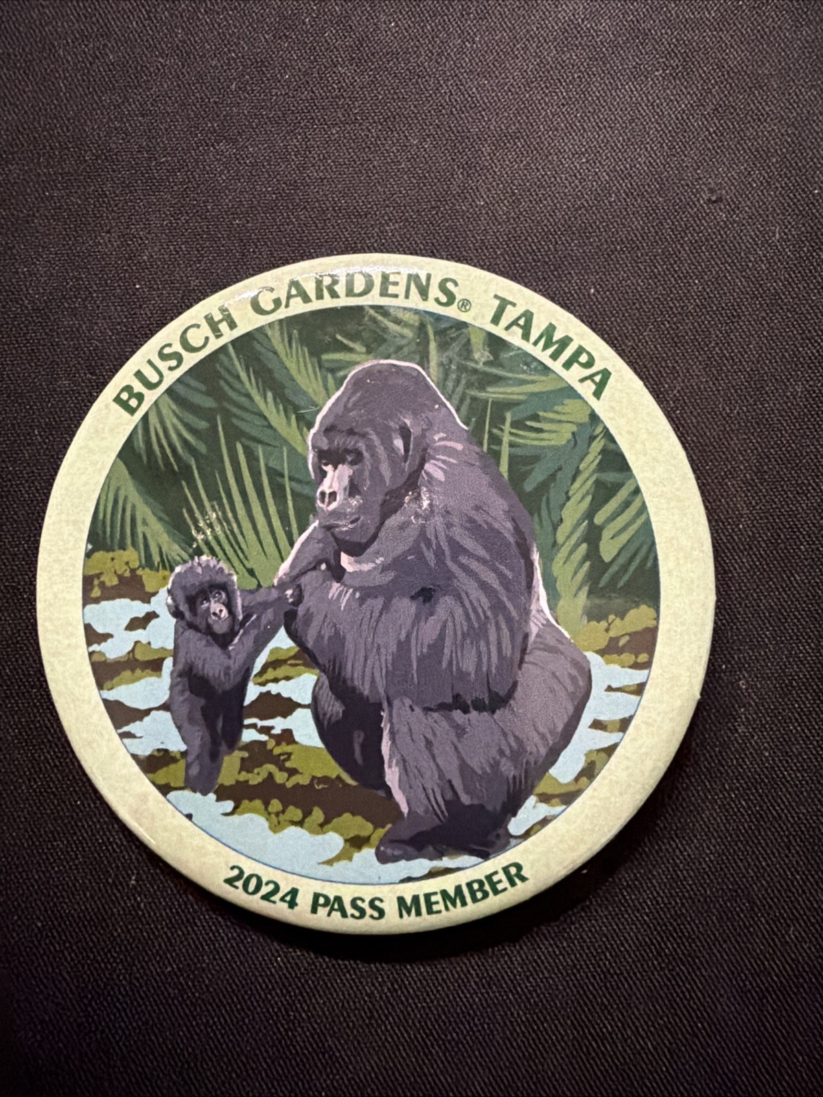 New Busch Gardens Tampa 2024 Pass Member Gorilla Button Pin