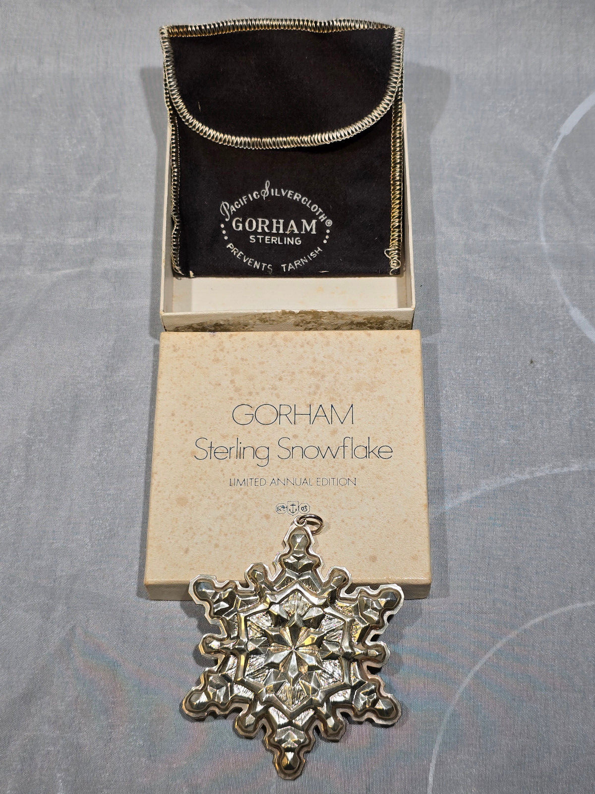 1971 Gorham STERLING SILVER Snowflake Christmas Ornament  G71-070 silvercloth #2