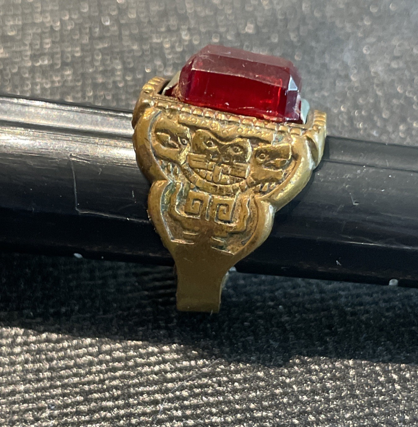 READ Vtg Captain Midnight 1946 Mystic Sun Ring Ovaltine Secret Squadron Red