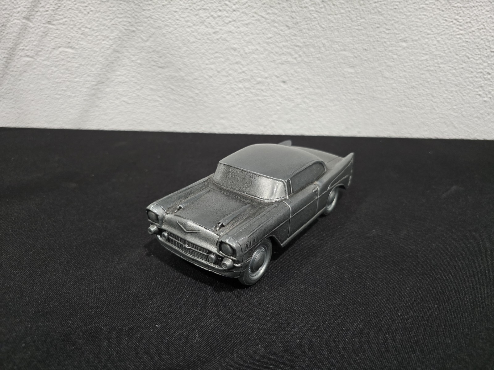 RARE 1974 DIECAST METAL COIN BANK BANTHRICO CHICAGO CHEVROLET BEL AIR 1957 VTG RARE 1974 DIECAST METAL COIN BANK BANTHRICO CHICAGO CHEVROLET BEL AIR 1957 VTG