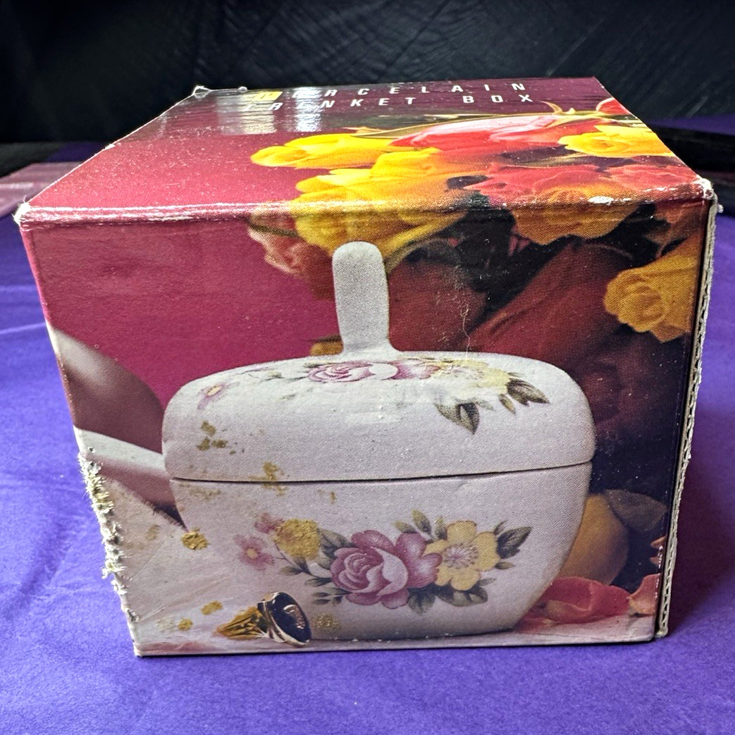 Porcelain Floral Rose Trinket Box w/ Lid Made in China w/ Original Box