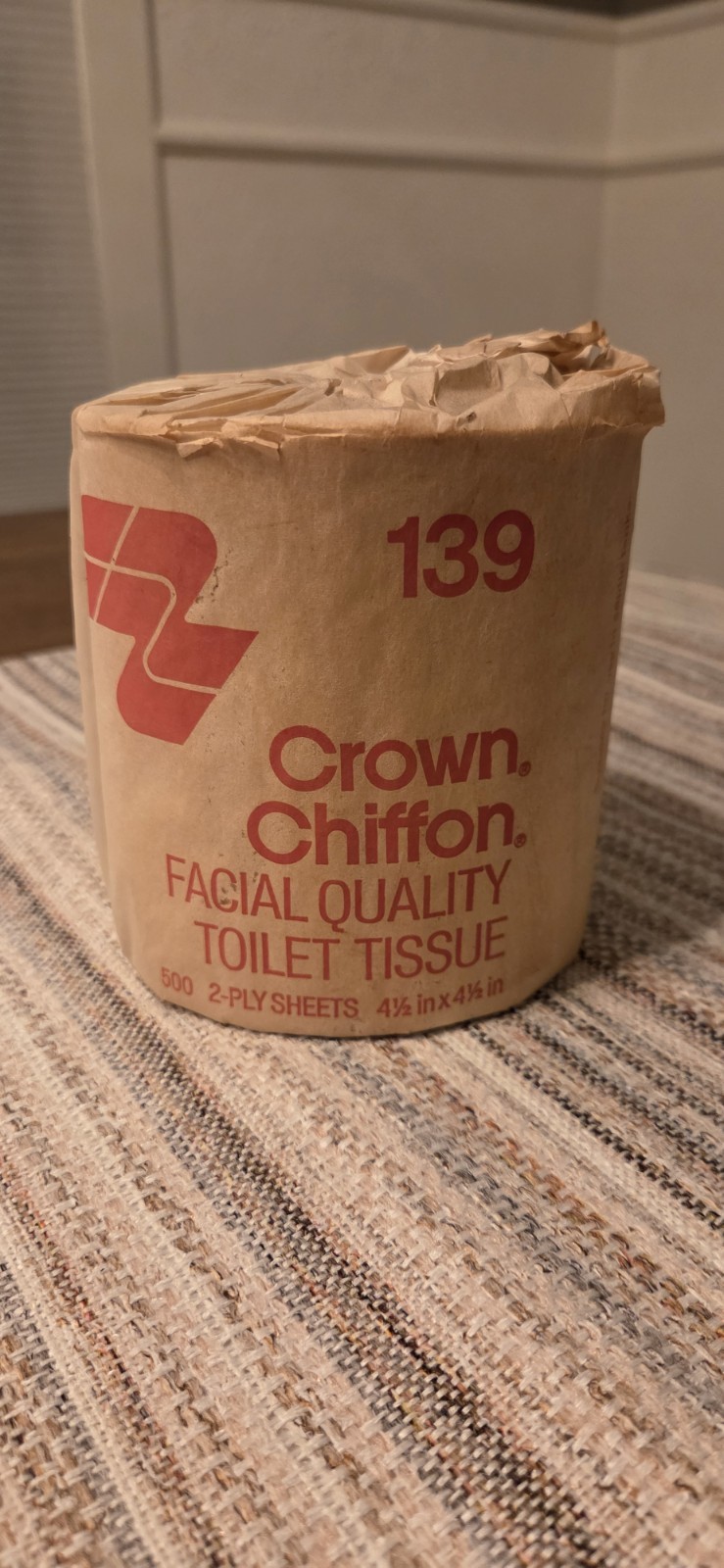 Vintage 1970's Crown Chiffon Facial Quality Toilet Tissue Toilet Paper 500 2 Ply