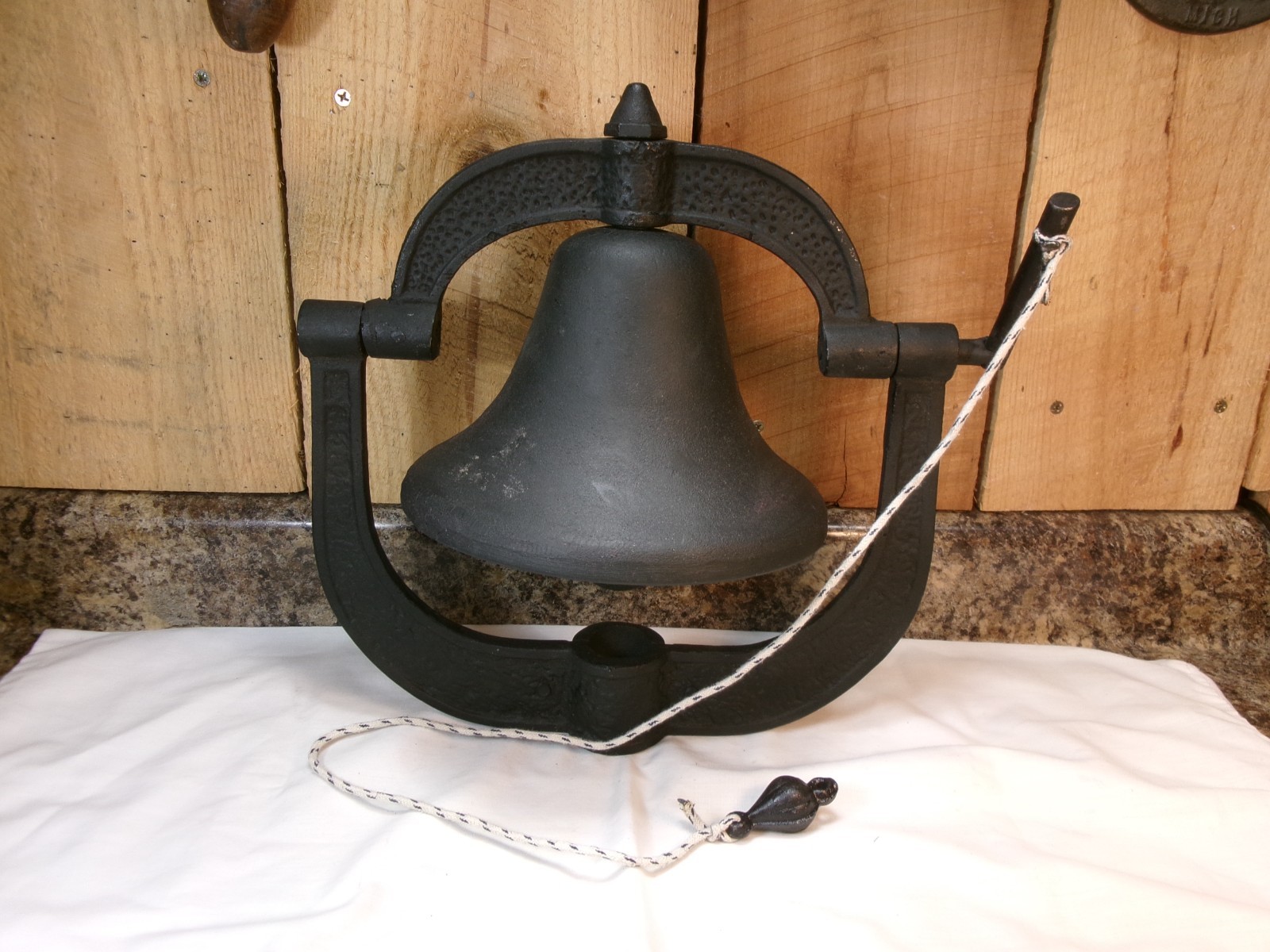 Vintage 1990\'s Cast Iron 12.5\