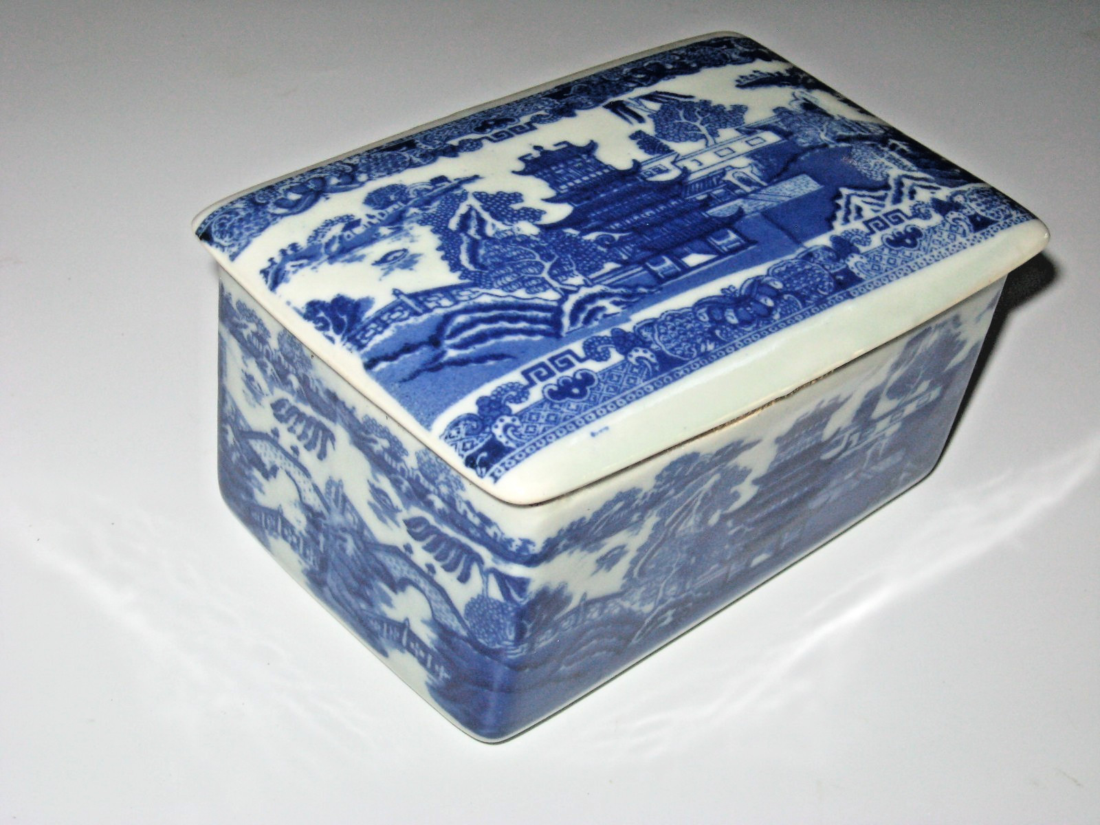 Flow Blue Ironstone Victoria Ware Lidded Box Flow Blue Ironstone Victoria Ware Lidded Box