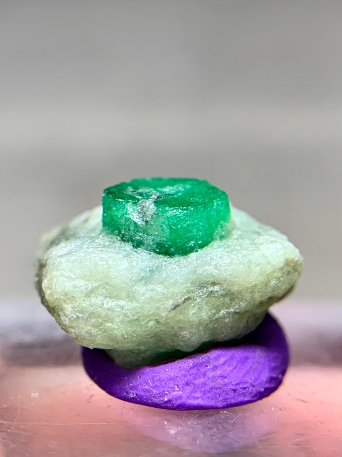 Natural Terminated Emerald Crystal 2gm Mineral from Swat Pakistan