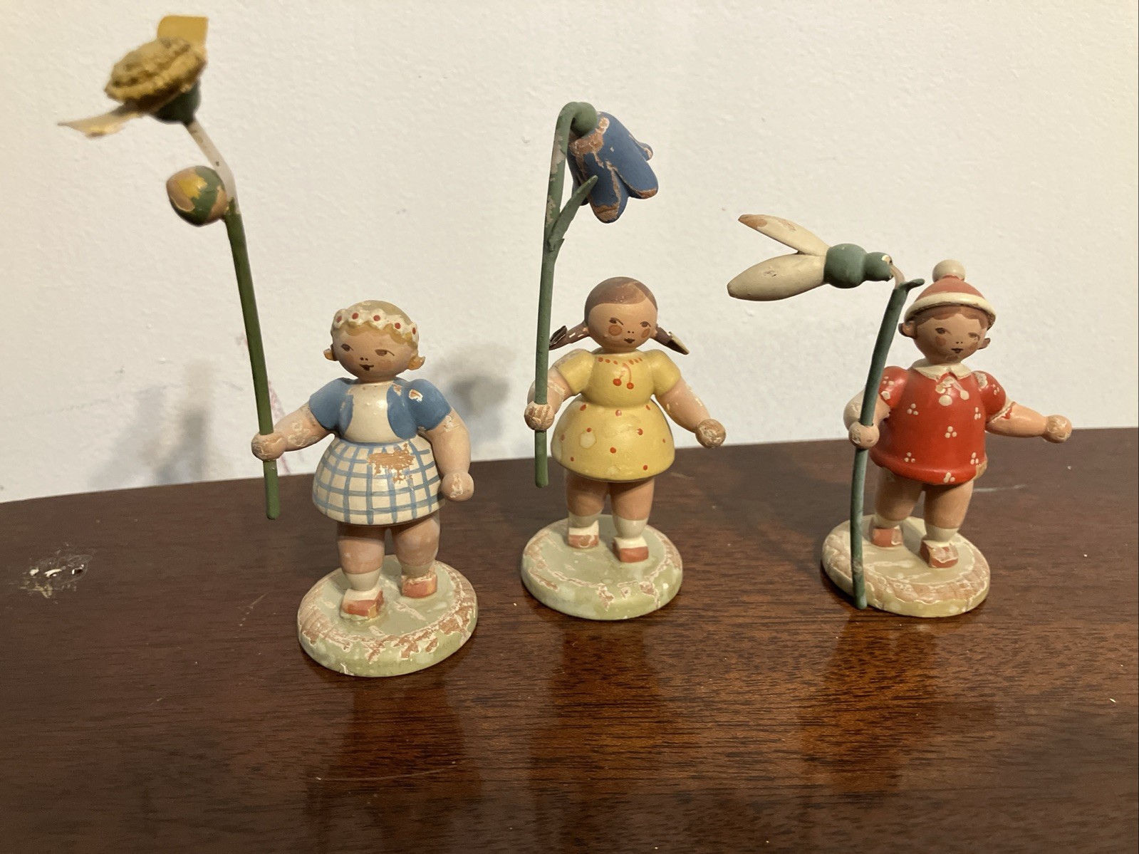 Vintage German ERZGEBIRGE Klemm & Ellman? Miniature Wood Girls W Flower Vintage German ERZGEBIRGE Klemm & Ellman? Miniature Wood Girls W Flower